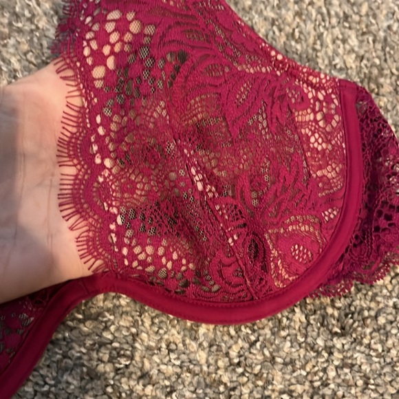 Victoria’s Secret Very Sexy Unlined Plunge Push-up without padding Lace Bra 34C - Picture 4 of 11